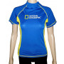 חולצת שחייה גלישה וחתירה ראשגארד RASH GUARD שרוול קצר נשים, הגנה גבוהה מקרני UV +50 אידיאלי לספורט ימי ושהייה בשמש נשיונל ג'יאוגרפיק ™National Geographic 